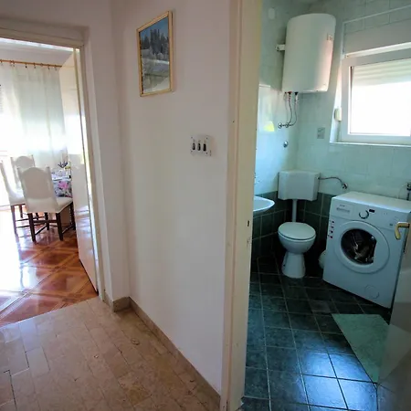 Apartment Ana *