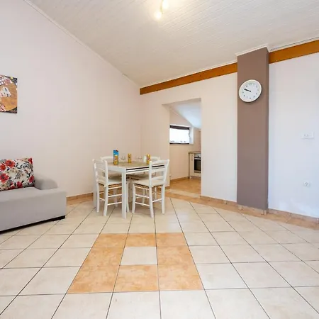 Apartament Ana Novi Vinodolski