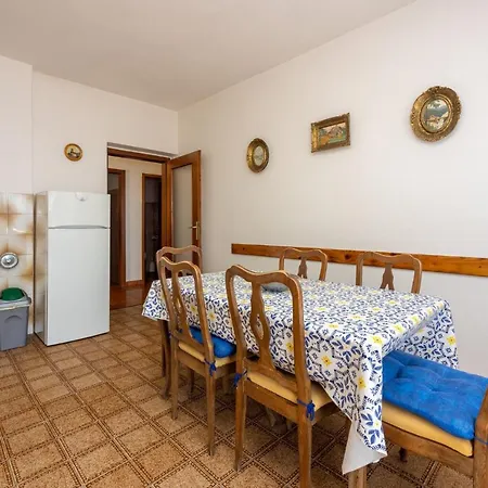 Ana Apartament Novi Vinodolski