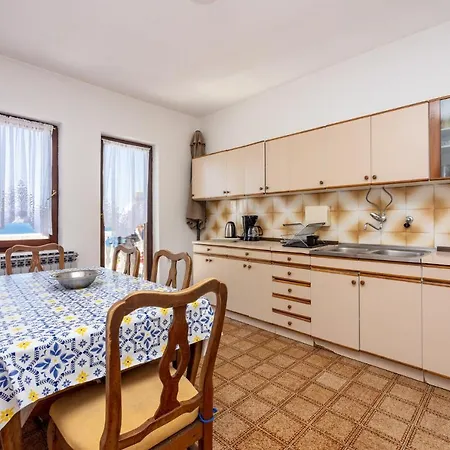 Ana Apartament Novi Vinodolski